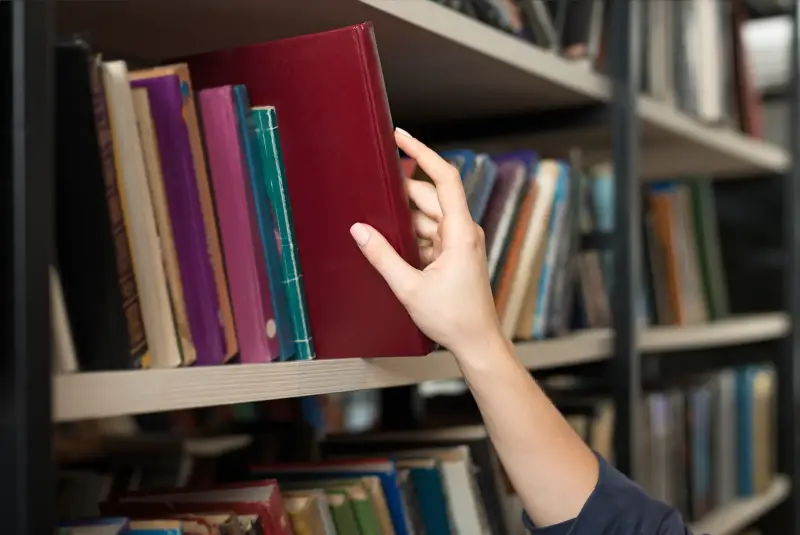 چگونه کتاب‌خوانی می‌تواند تفکر انتقادی را تقویت کند؟